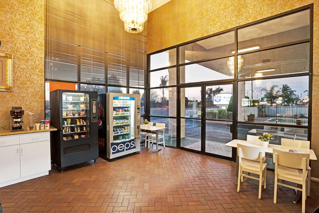 The Dixie Orange County Hotel Stanton Facilities photo